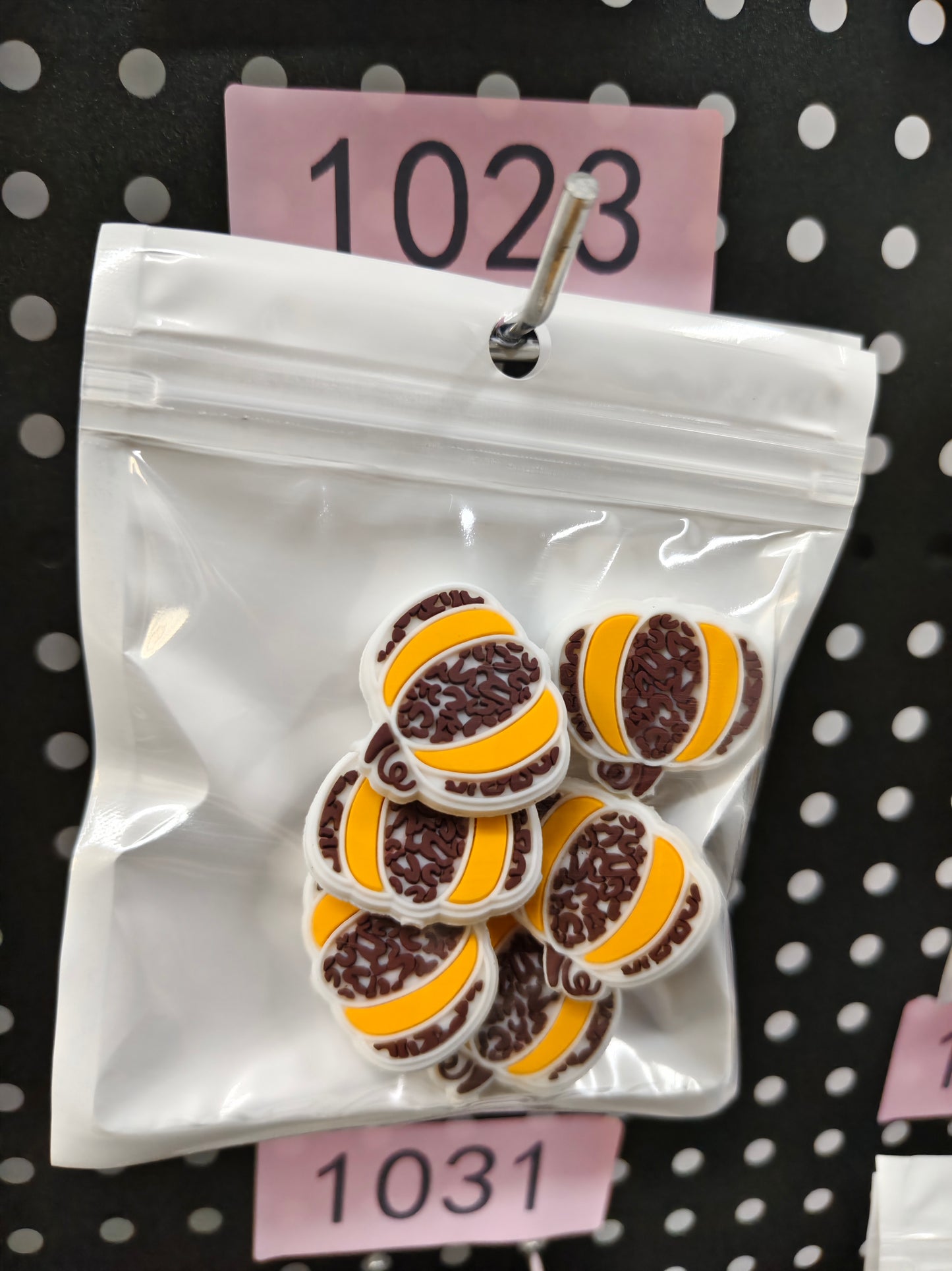 1023 Pumpkin 6pcs