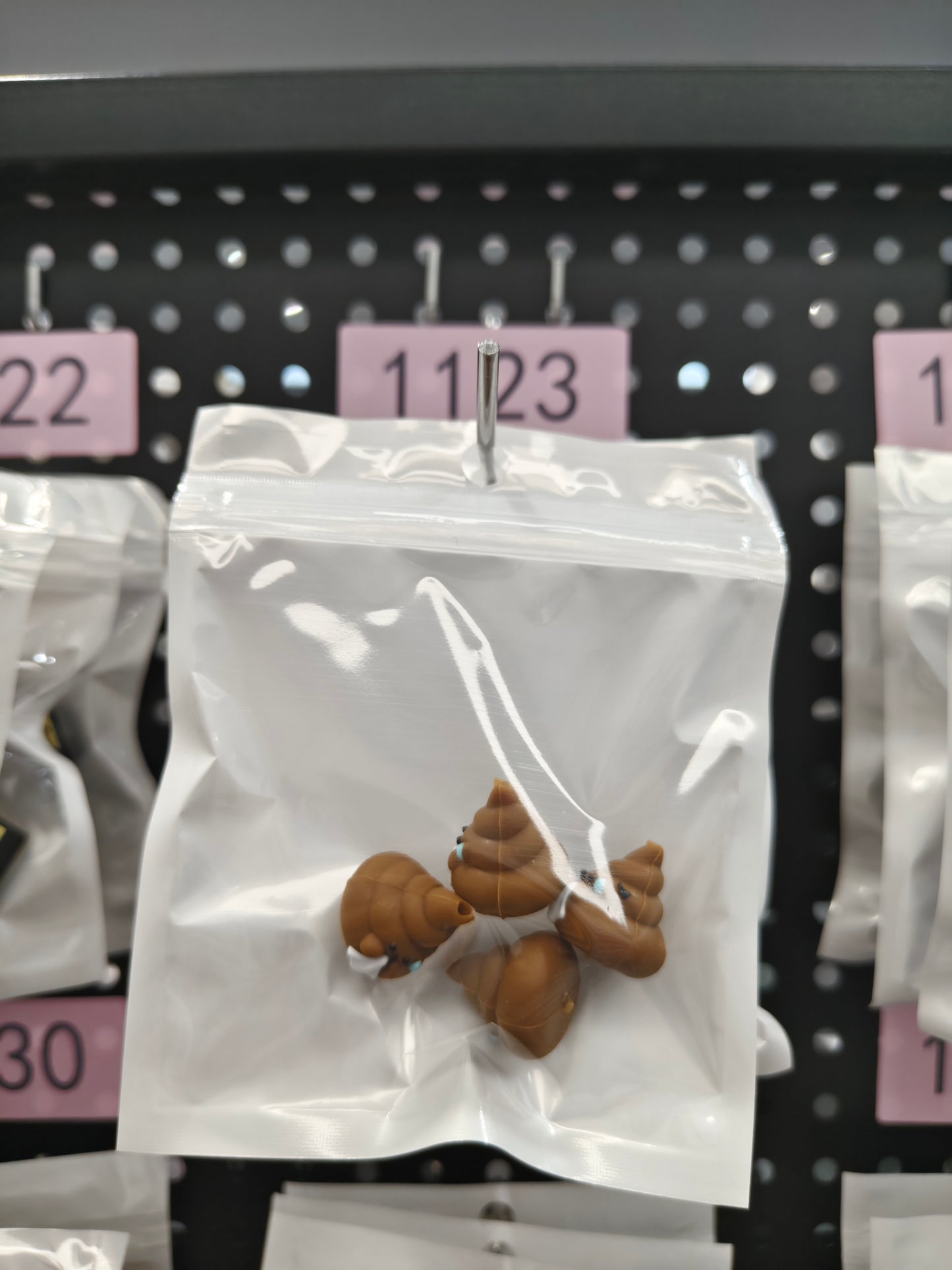 1123 3D Poo poo 4pcs