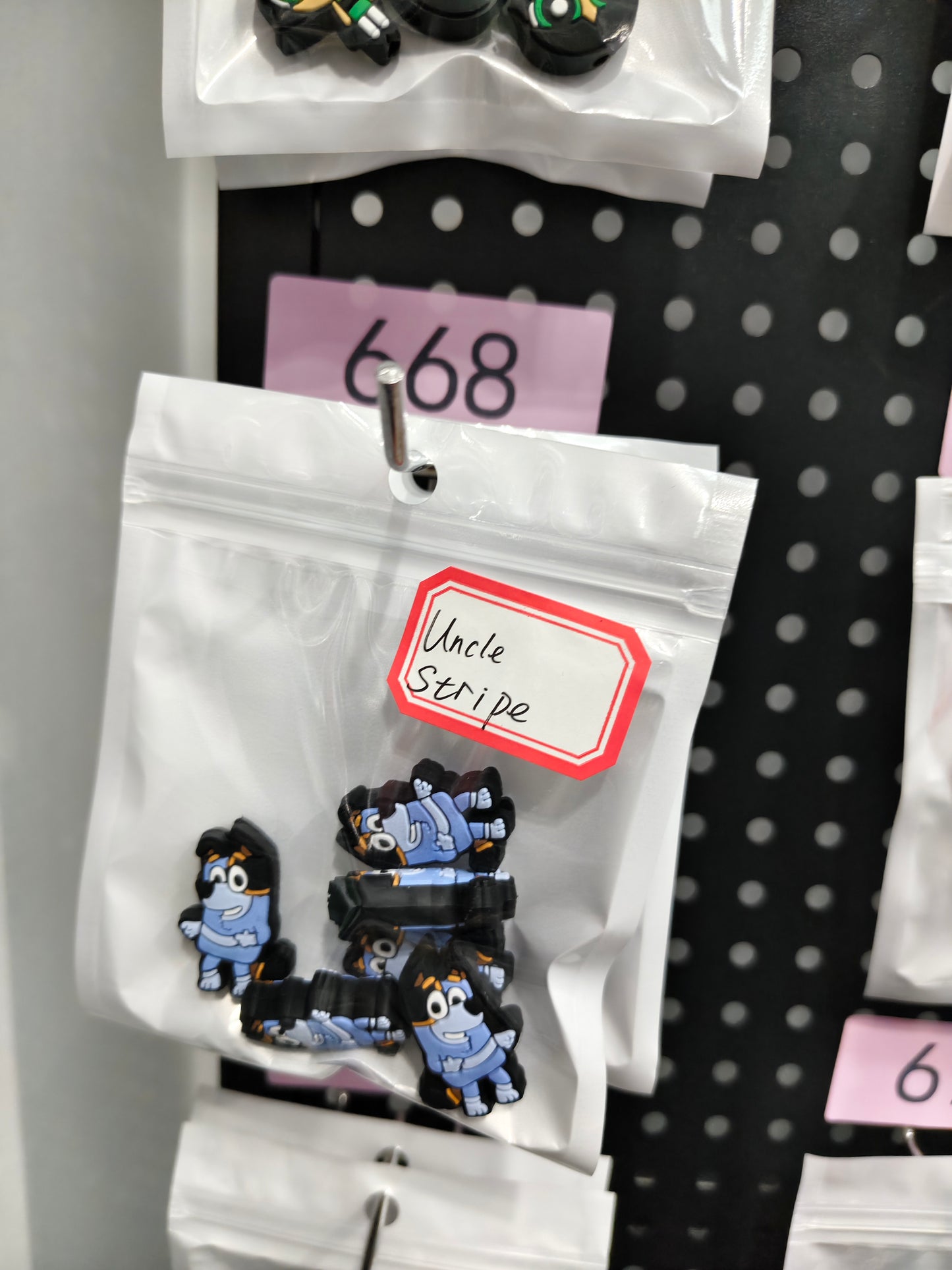 668 Bluey 6pcs