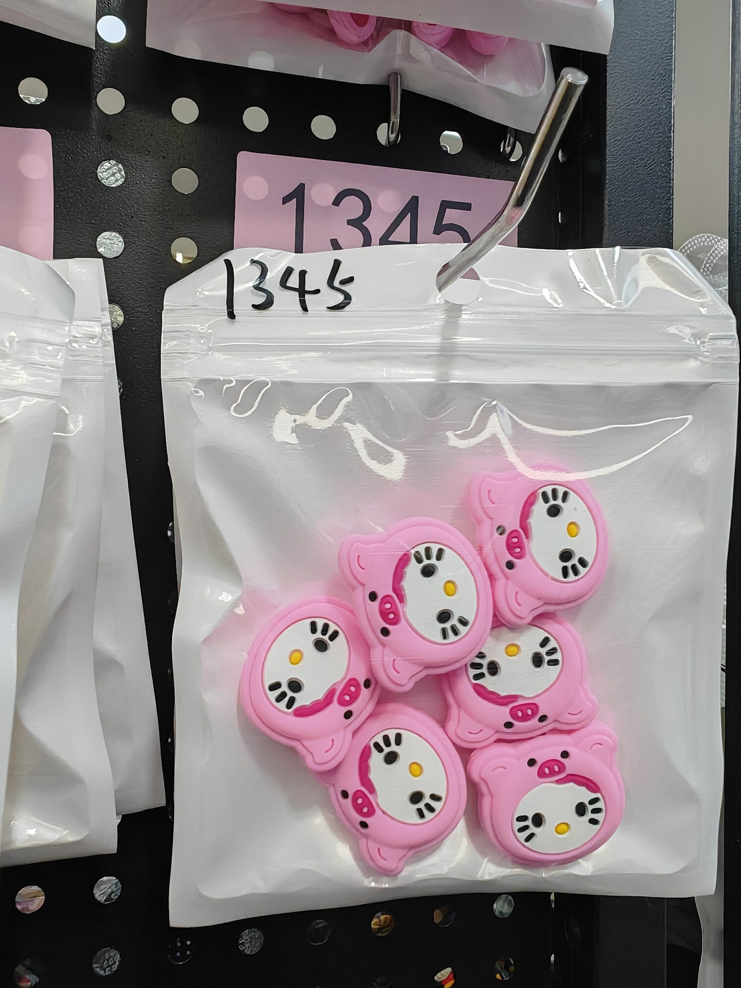 1345 HK 6pcs