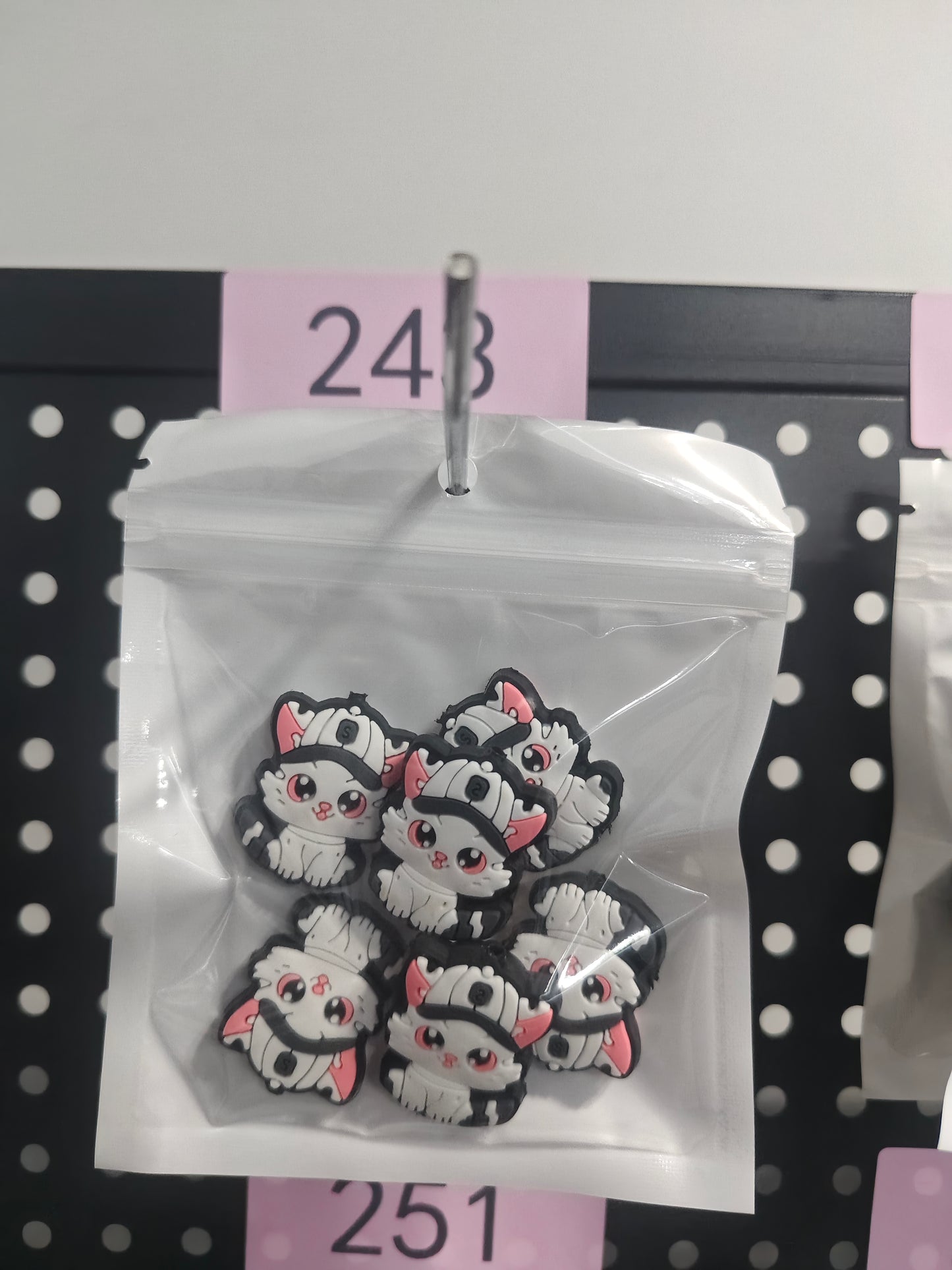 243 Cat 6pcs