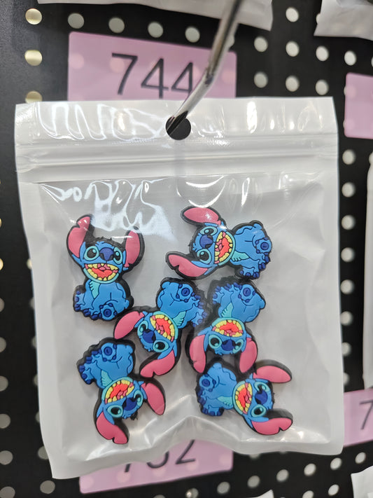 744 Stitch 6pcs