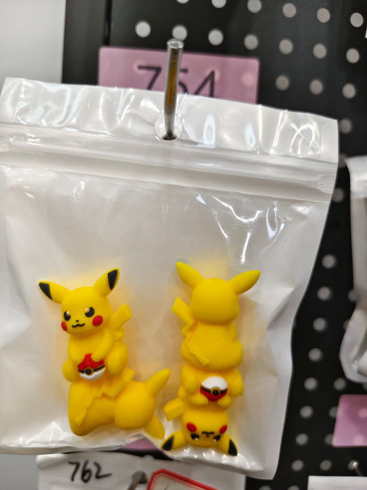 754 3D Pikachu 6pcs