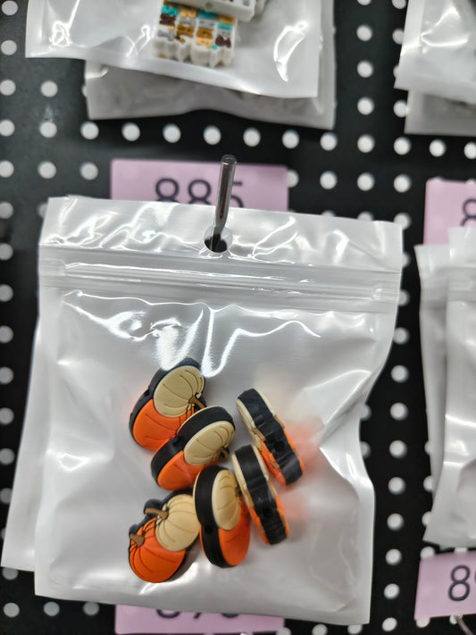 885 Pumpkin 6pcs