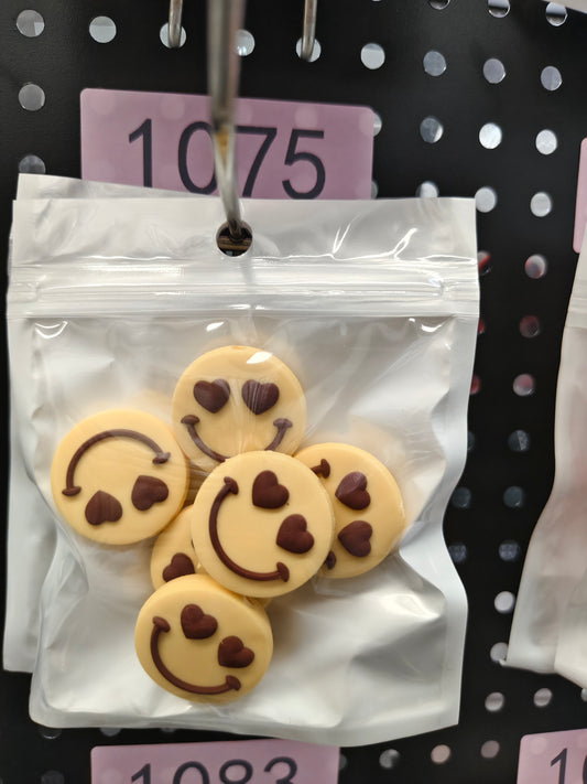 1075 Smile 6pcs