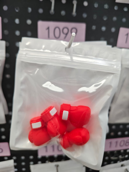 1099 3D Fist 6pcs