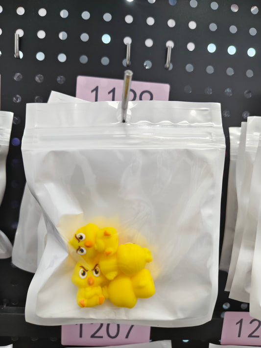 1199 3D Tweety bird 4pcs