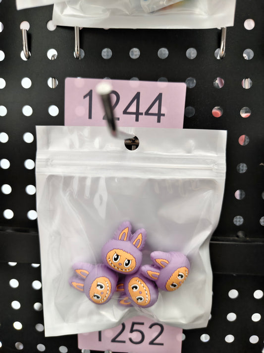 1244 3D Labubu 6pcs