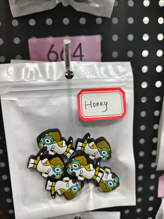 664 Bluey 6pcs