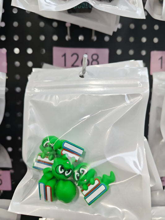 1268 3D Bookworm 6pcs
