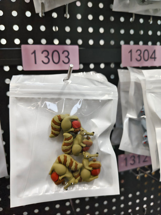 1303 3D Squirrel 4pcs