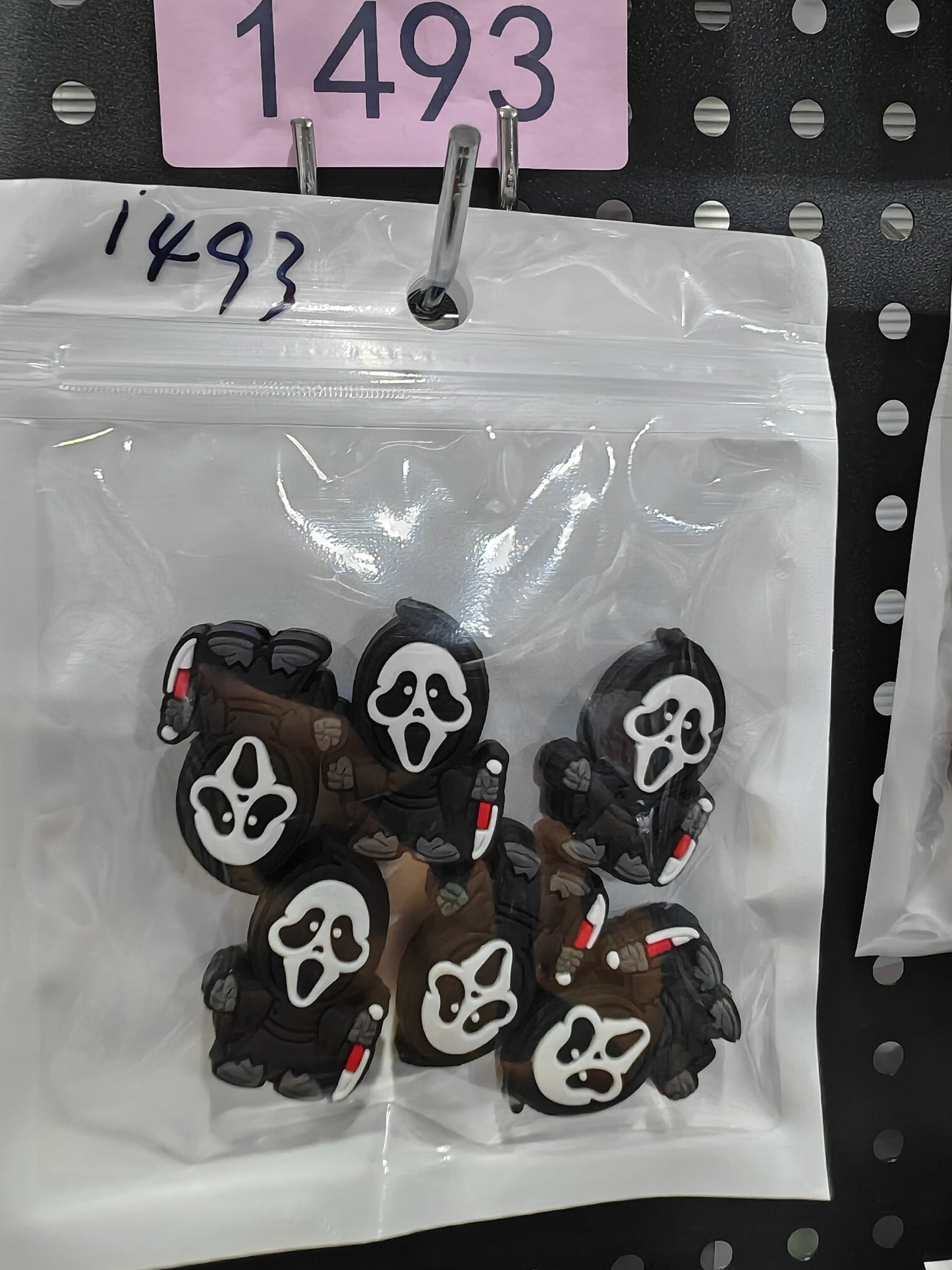 1493 Ghost face 6pcs